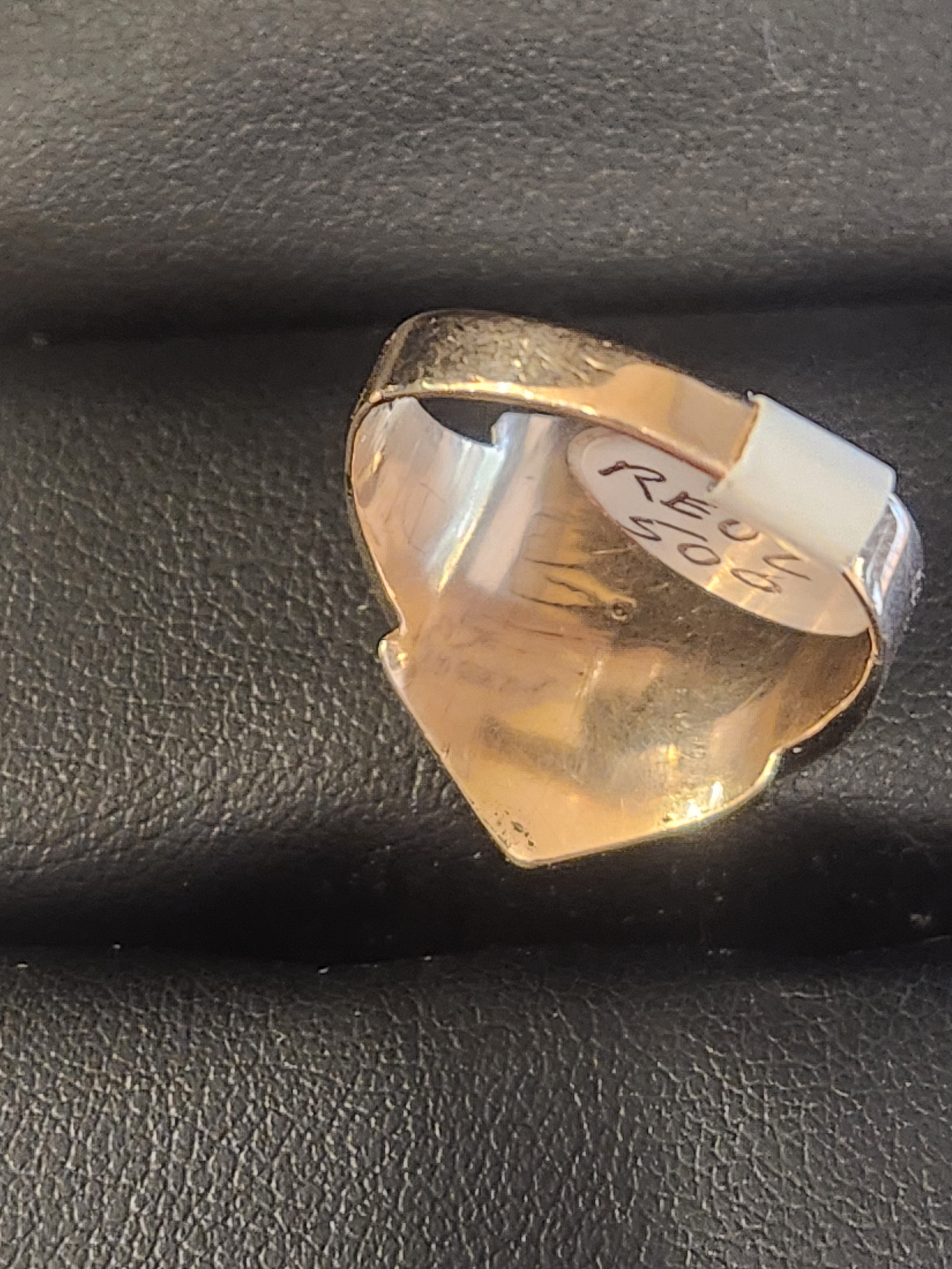 Jewelry 9K Rose Gold Late 1800s Vintage English Unisex Ring Oval Flat Cut Chalcedony Stone